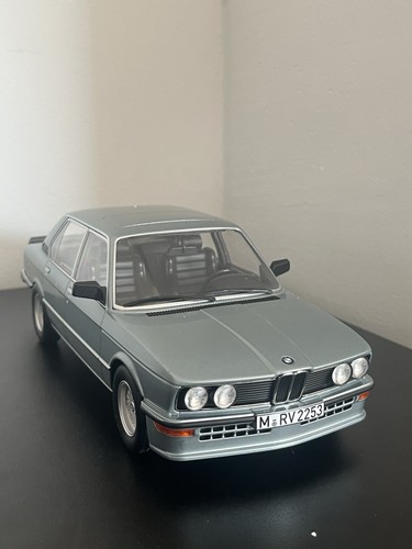 Norev 183269 bmw 535i - m,